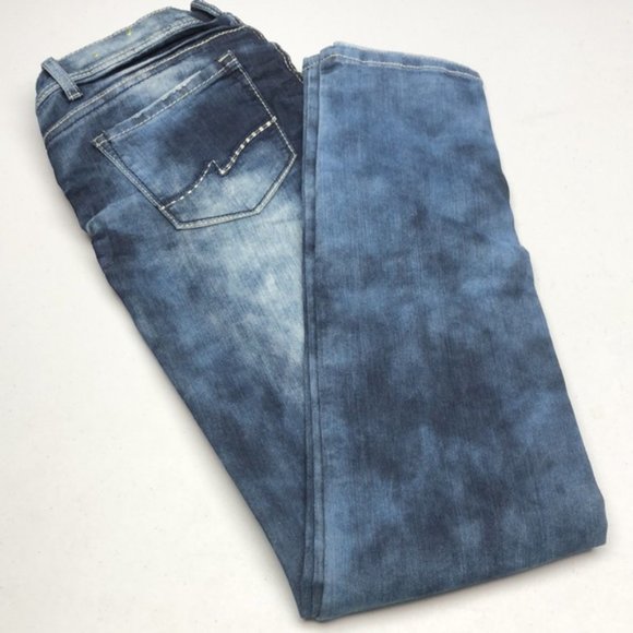 LIKE NEW ALMOST FAMOUS SLIM STRAIGHT JEANS 9/29x30 ๐ - Picture 12 of 13